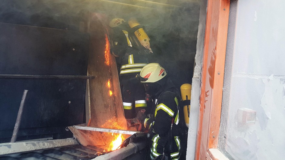 Read more about the article Feuerwehr in Mertingen über 19 Stunden im Einsatz
